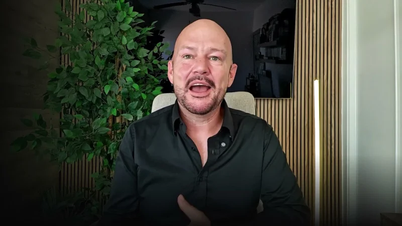 SaaS Customer Testimonial Videos: How to Get Them and Make Them Usable